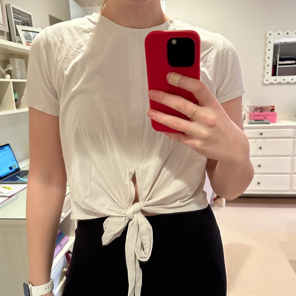 Lululemon workout top